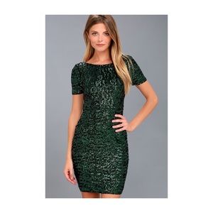 NIGHTS ON BROADWAY DARK GREEN SEQUIN BODYCON DRESS